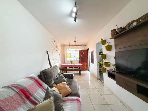 Casa de Condomínio em Rio Claro - Jardim Esmeralda