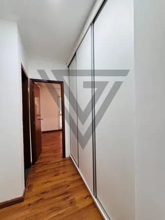 Casa locação 3 dormitórios e 2 vagas de garagem no bairro Tamboré - Santana de Parnaíba/SP