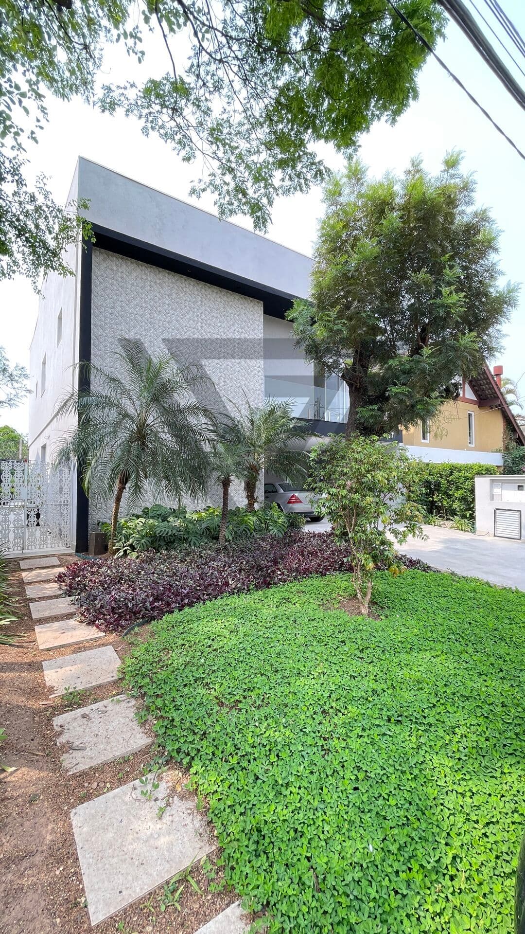 Casa em Santana de Parnaíba - Alphaville