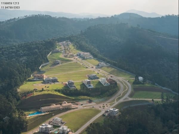 Terreno à venda no bairro Tamboré em Santana de Parnaíba/SP