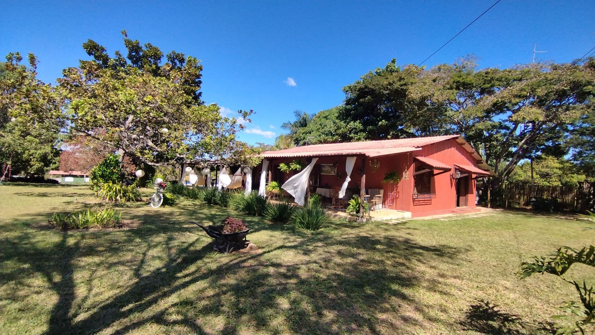 Chácara 37.000 m² Muito Bem Formada Setor Britos Luziânia Goiás