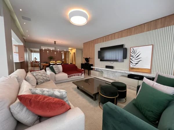 Apartamento Alto Padrão para Venda em Centro Criciúma-SC