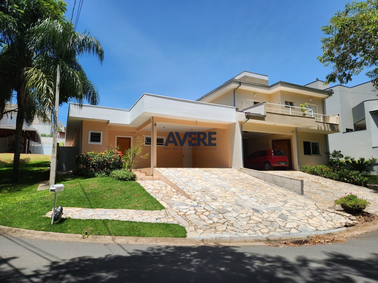 Casa a venda no condomínio Flor da Serra em Valinhos/SP