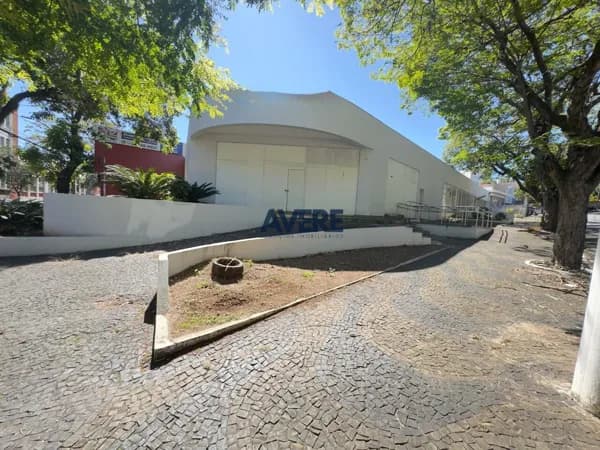 Salão comercial localizado no centro da cidade de Valinhos - SP