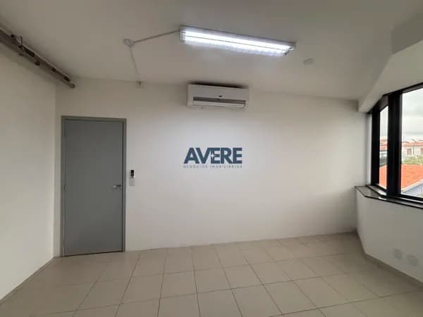 Locação de Sala Comercial 70m² no Edifício Ellopar – Valinhos/SP, Excelente Localização