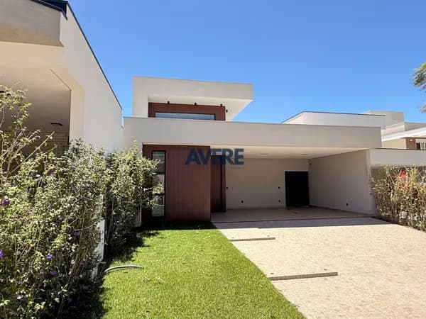 Casa à venda em Valinhos no Condomínio Zurick Dorf em Valinhos/SP
