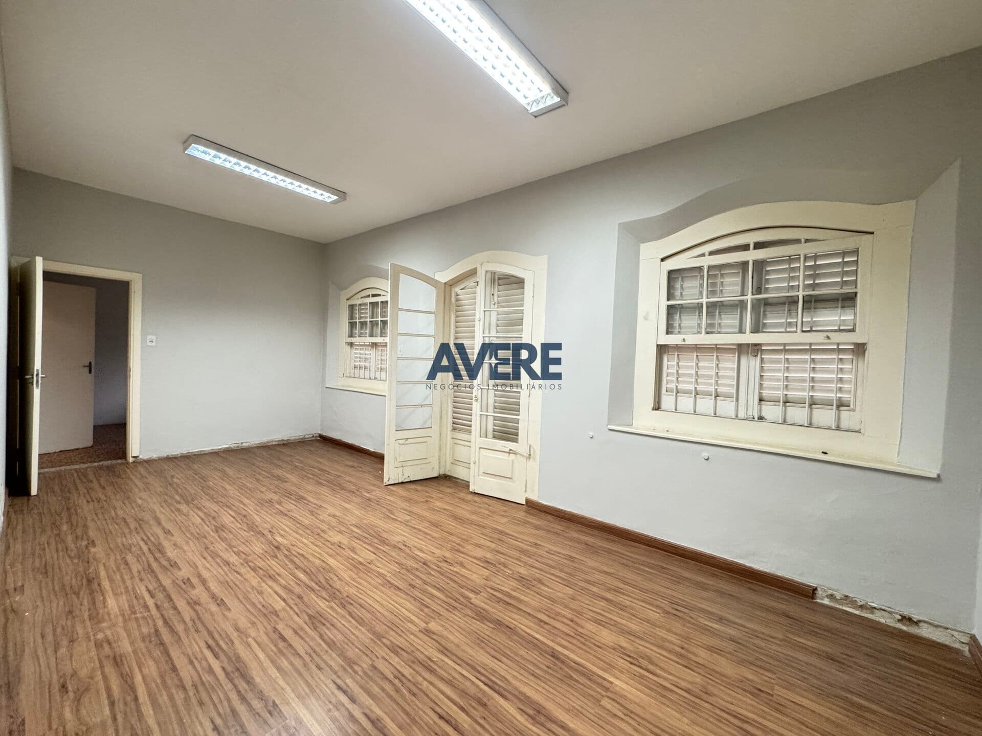 Casa comercial à venda no bairro Nova Campinas