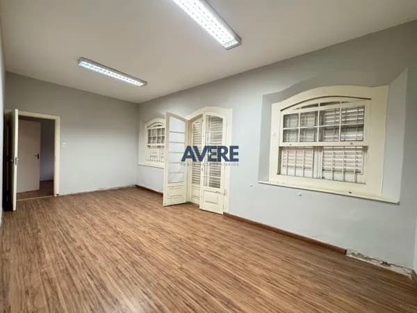 Casa comercial à venda no bairro Nova Campinas