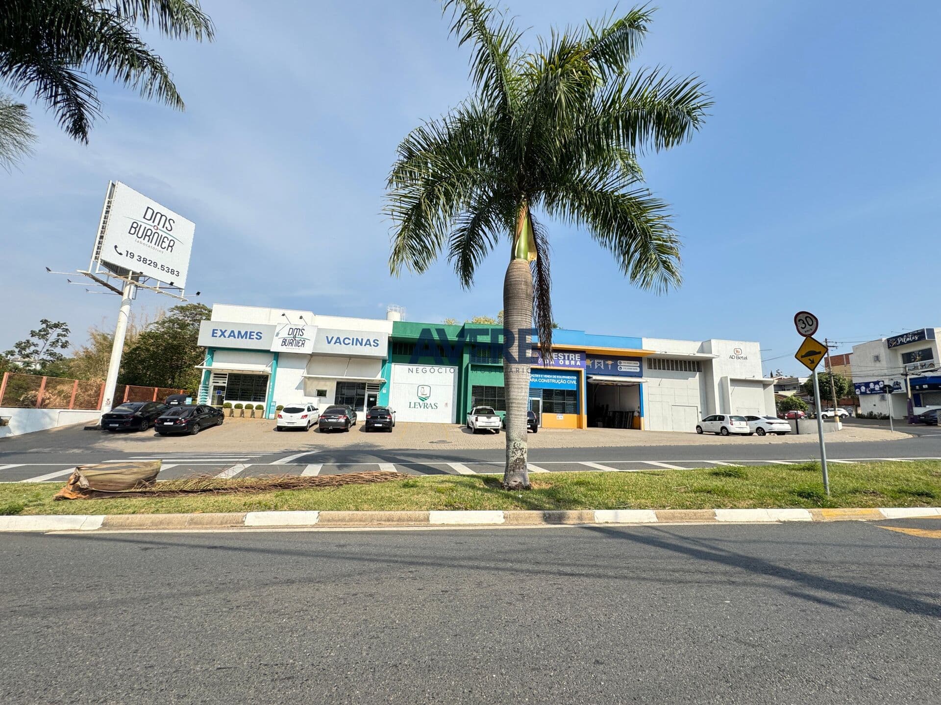 Salão Comercial Alugado para venda na cidade de Valinhos/SP