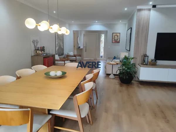 Casa à venda no Condomínio Le Village em Valinhos - térrea com 3 suítes e ambientes integrados