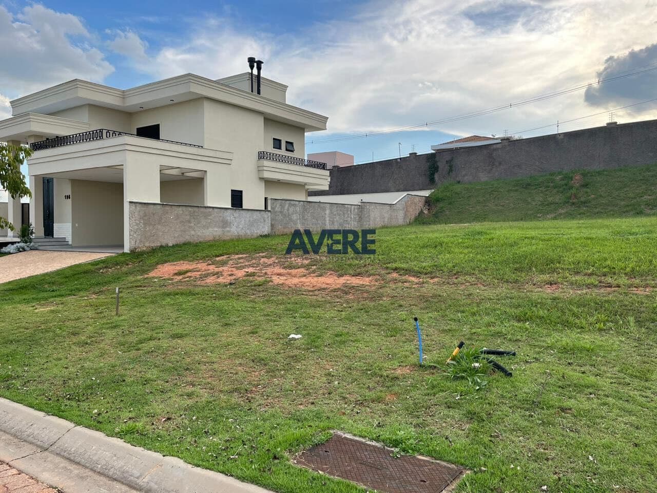 Terreno à venda em Campinas no Condomínio Parque dos Alecrins 2