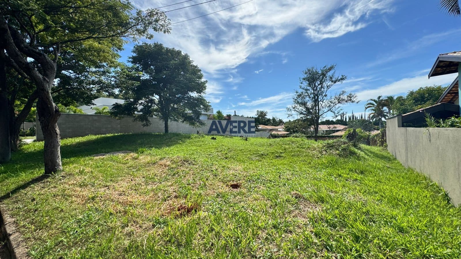 Terreno à venda no Condomínio Vale do Itamaracá em Valinhos