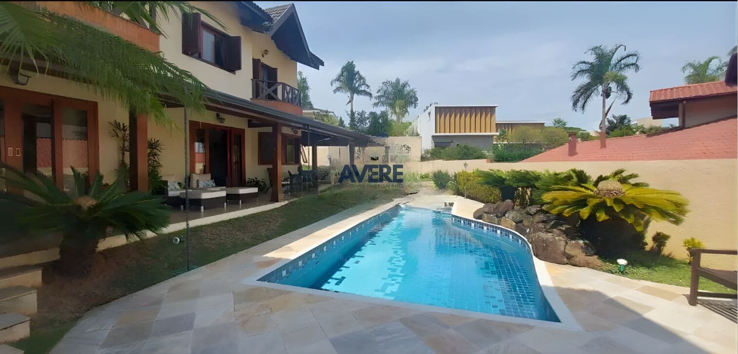 Casa de Alto Padrão com 4 Dormitórios no Village Visconde de Itamaracá – Valinhos/SP
