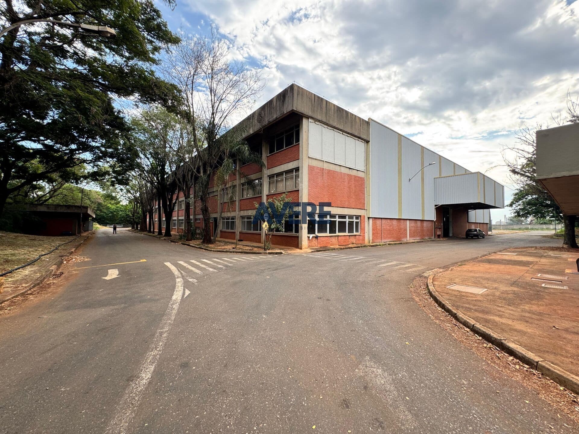 Galpão Comercial e Logístico à venda na cidade de Paulínia/SP na Rodovia Zeferino Vaz.