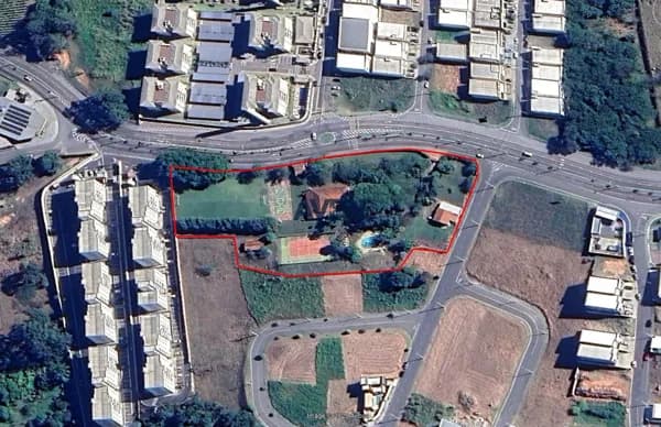Área comercial e residencial à venda localizada na cidade de Vinhedo/SP
