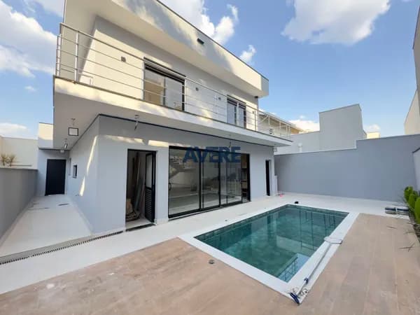 Casa à venda em Valinhos no Condomínio Portal do Jequitibás