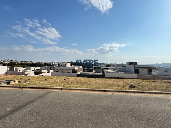 Terreno à venda no Condomínio Colline di Parma em Valinhos/SP