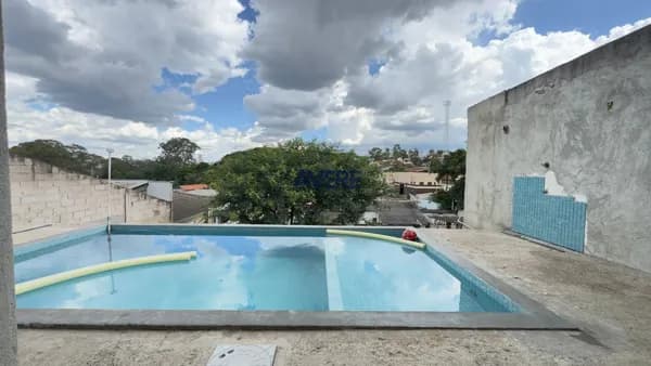 Casa Térrea à venda em bairro na cidade de Valinhos