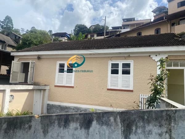Casa Linear para Venda em Perissê Nova Friburgo-RJ