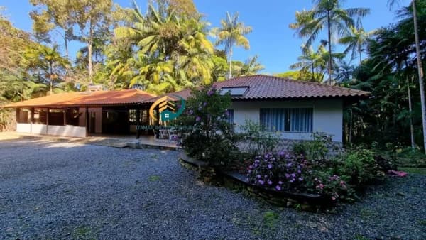 Sítio para Venda em Lumiar Nova Friburgo-RJ
