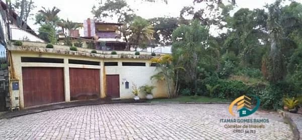 Casa Duplex para Venda em Duas Pedras Nova Friburgo-RJ