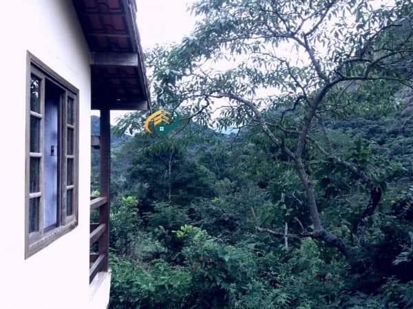Casa Padrão para Venda em Lumiar Nova Friburgo-RJ