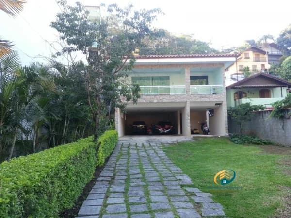 Casa Alto Padrão em Vargem Grande, Nova Friburgo/RJ