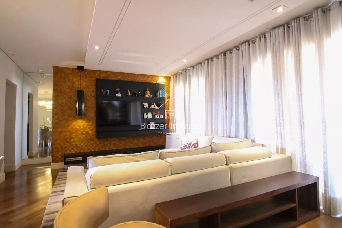 Apartamento de 107m² no Jardim Avelino | Lazer completo