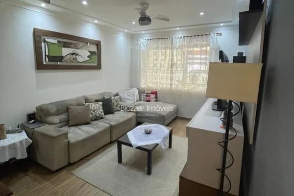 Casa Sobrado de 185m² no Jardim Vila Formosa