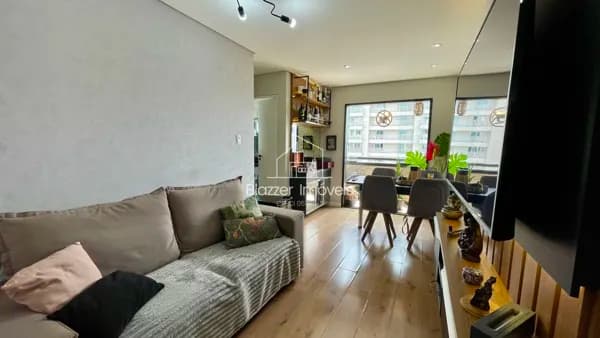 Apartamento de 50m² no Anália Franco | Mobiliado | Em frente ao Hosp. Vitória