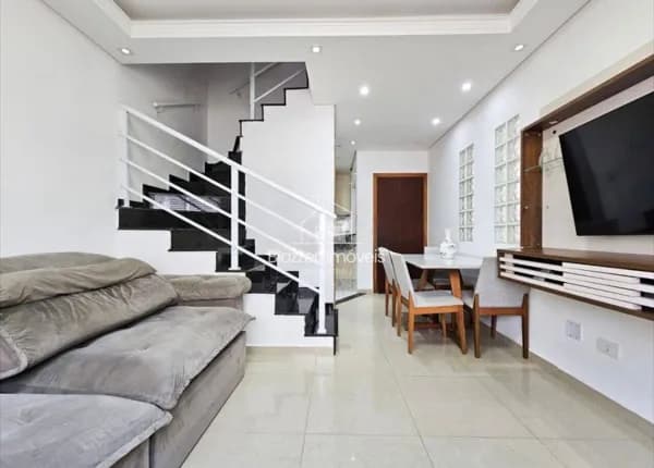 Casa em Condomínio de 100m² à venda | Perto do metrô