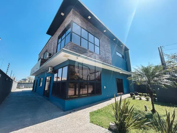 Prédio comercial moderno | 508m² construídos – Boa Vista Joinville