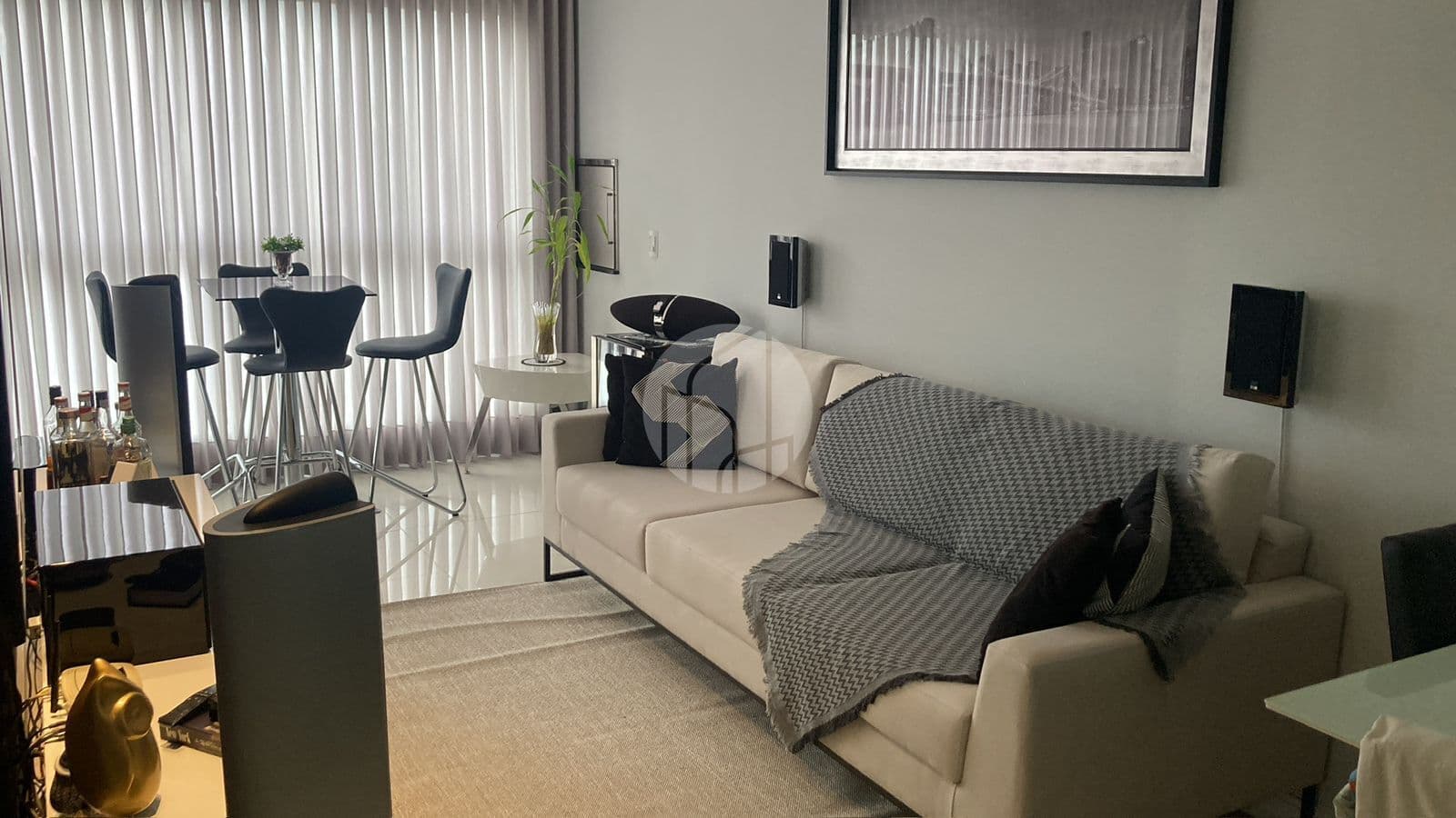 Apartamento Mobiliado 3 Dormitórios com Piscina e Cinema – Anita Concept, Joinville
