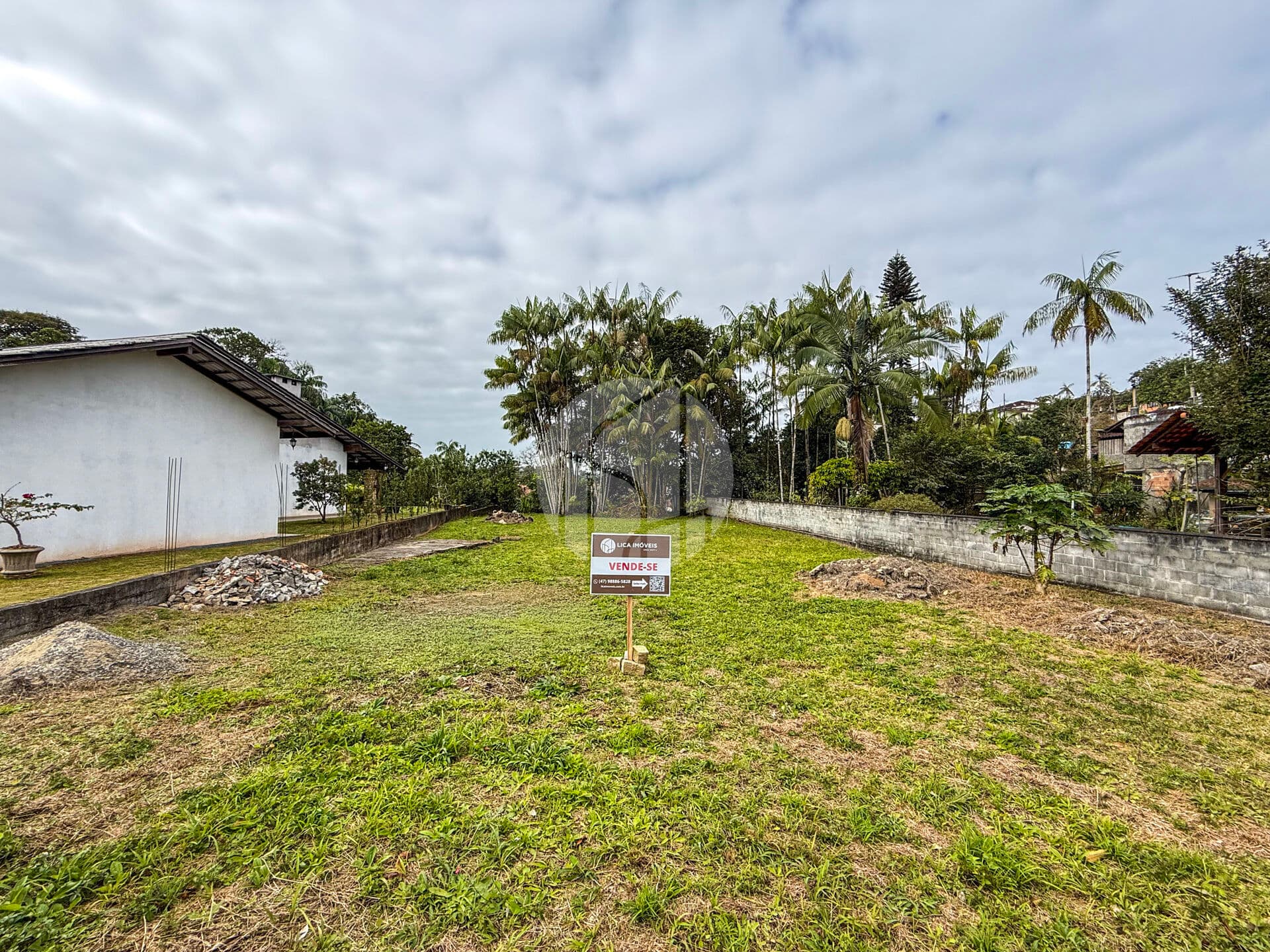 Terreno amplo e plano | 825m² – Bairro Itaum Joinville