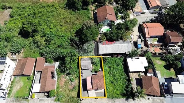 Terreno com 426m² em rua principal no Boehmerwald I Joinville - SC