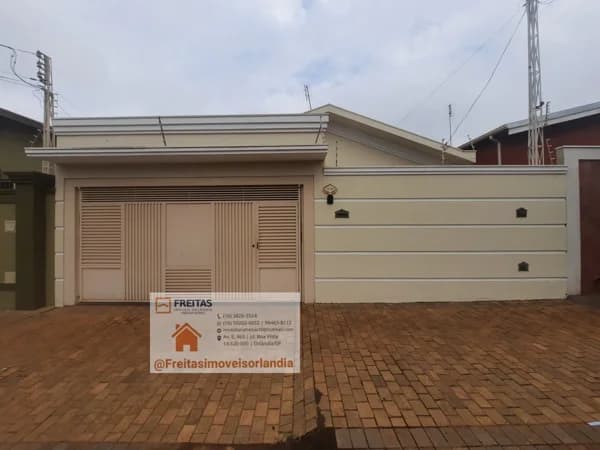 Casa Alto Padrão para Venda em Centro Orlândia-SP