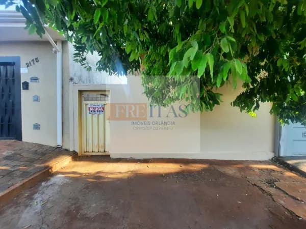 Casa em Orlândia - Jardim São João