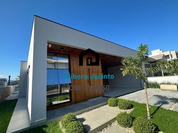 Casa Alto Padrão - PEDRA BRANCA