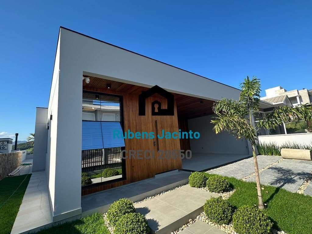Casa Alto Padrão - PEDRA BRANCA