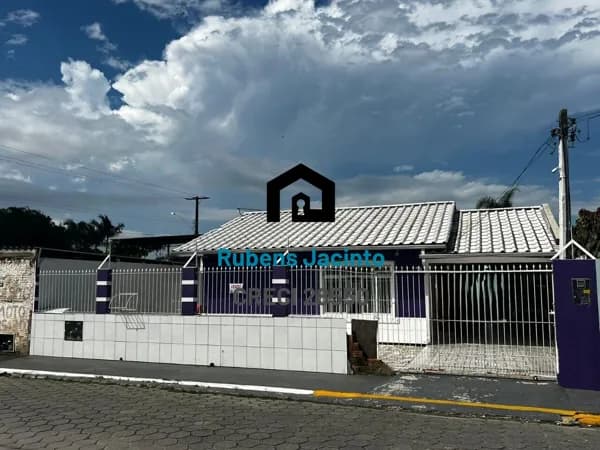 Casa em Biguaçu - Rio Caveiras