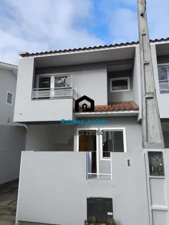 Sobrado em São José - Forquilhas