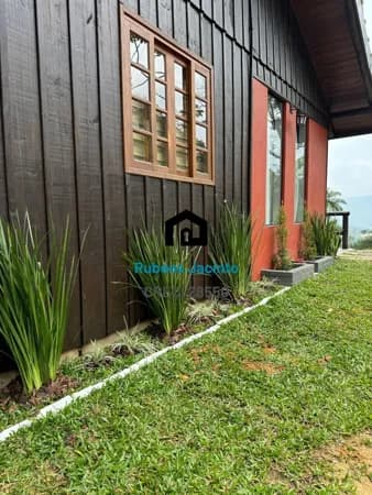 Casa em Águas Mornas - Águas Mornas