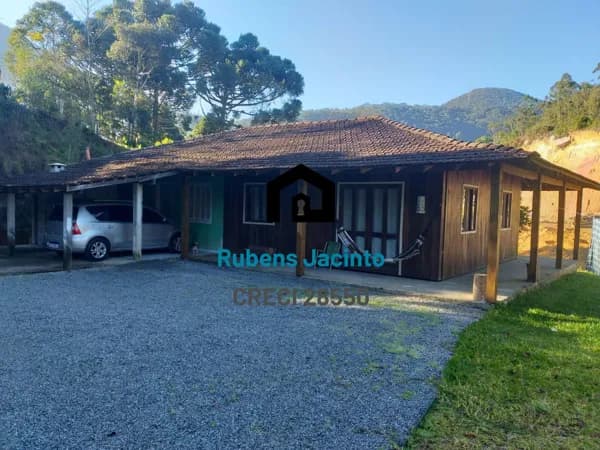 Casa em Angelina - Centro