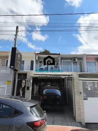 Sobrado em São José - Forquilhas