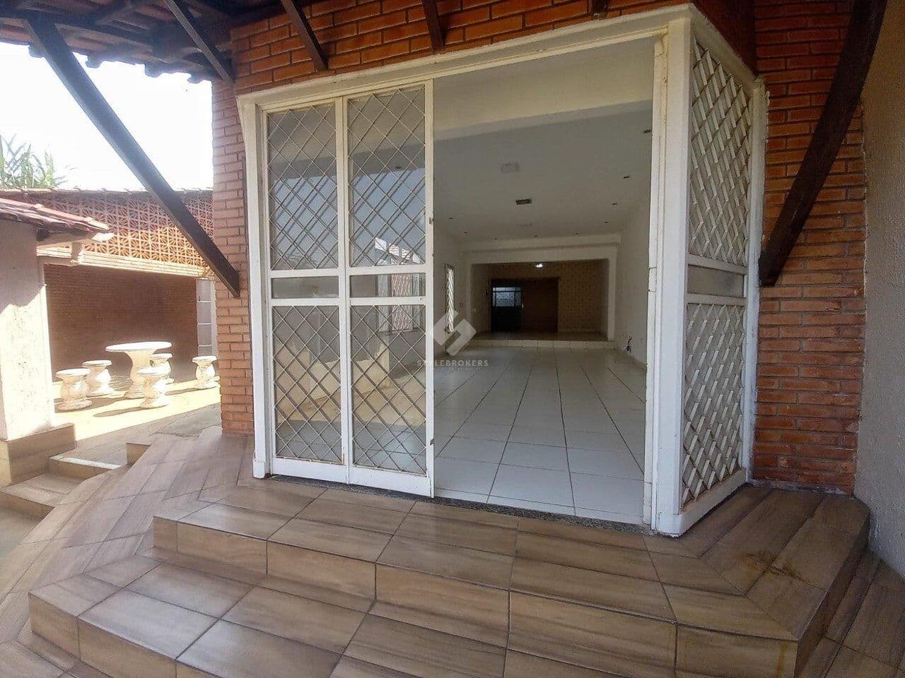 Alugo casa Bairro Boa Esperança 3 quartos sendo 1 suíte