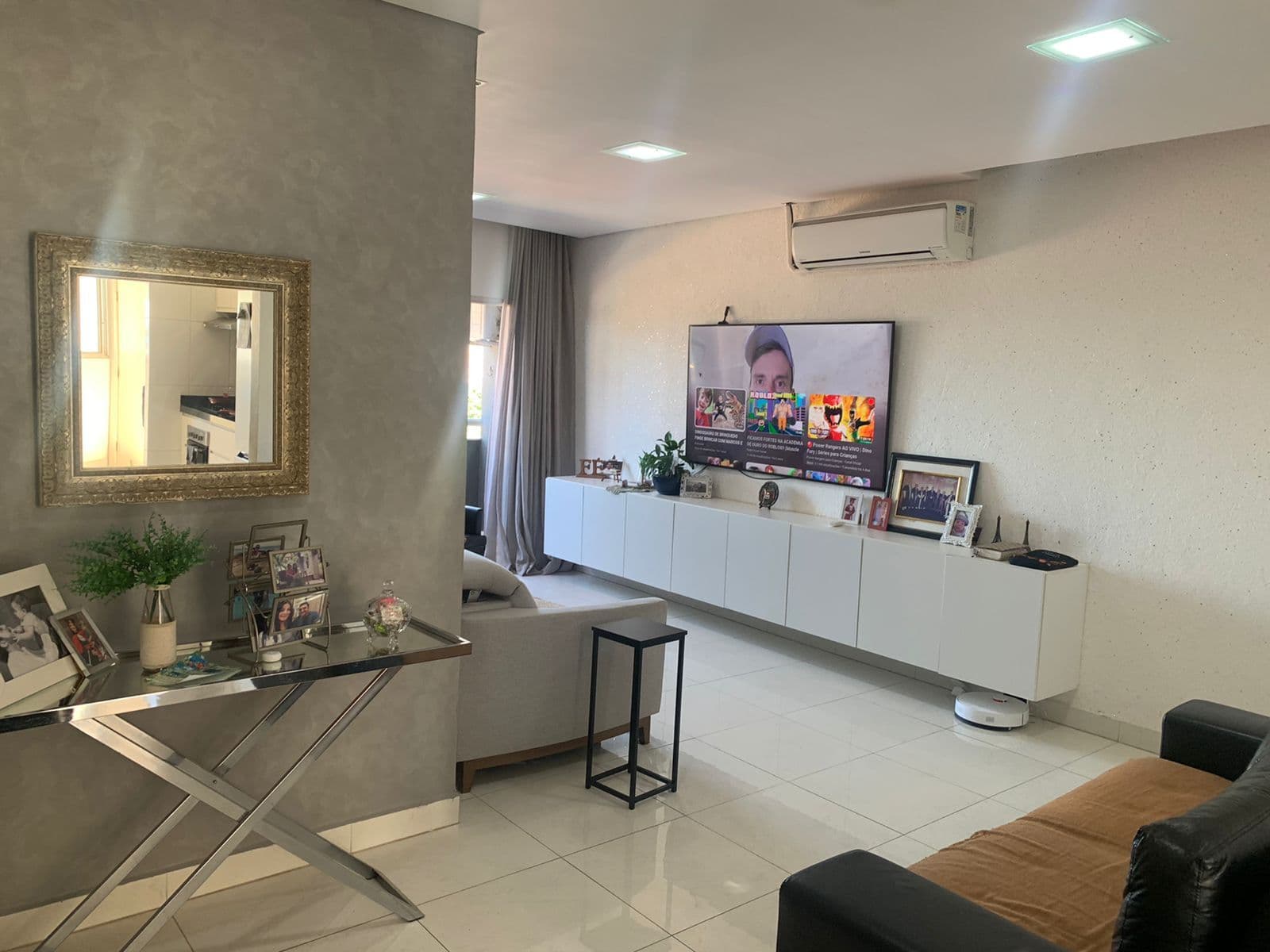 Apartamento com 115m² para locação no Edifício Costa Brava – Goiabeiras