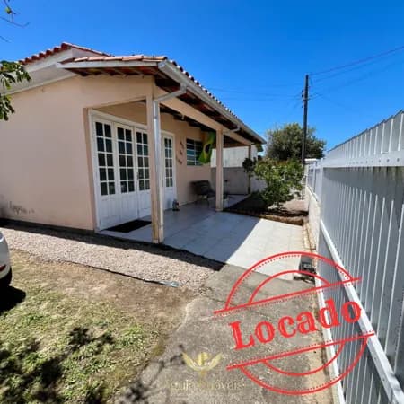 Casa de esquina, localização privilegiada, sendo próximo ao posto de saúde, creche, escola.