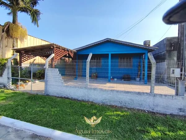 Morar na praia o ano inteiro e ainda próximo ao comércio local?