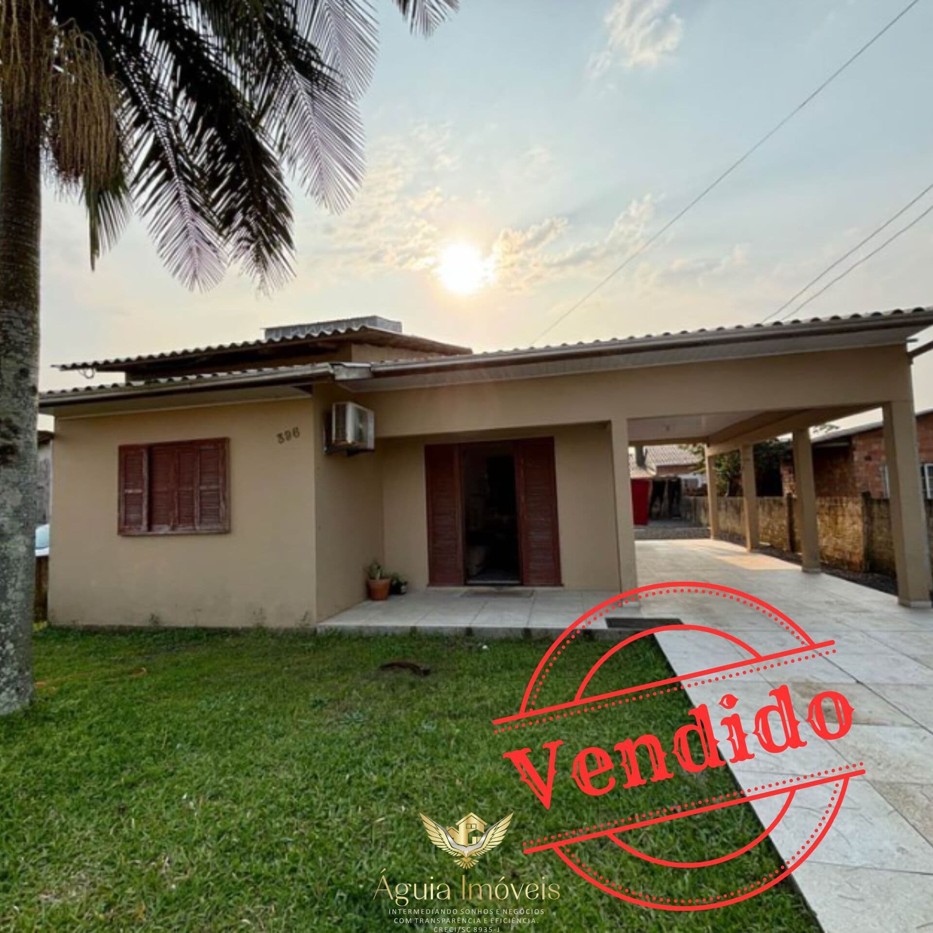 Venha morar no Centro - Zona Oeste de Balneário Arroio do Silva/SC, próximo de comércios locais, escolas, postos de saúde, órgãos públicos e acesso à cidade.