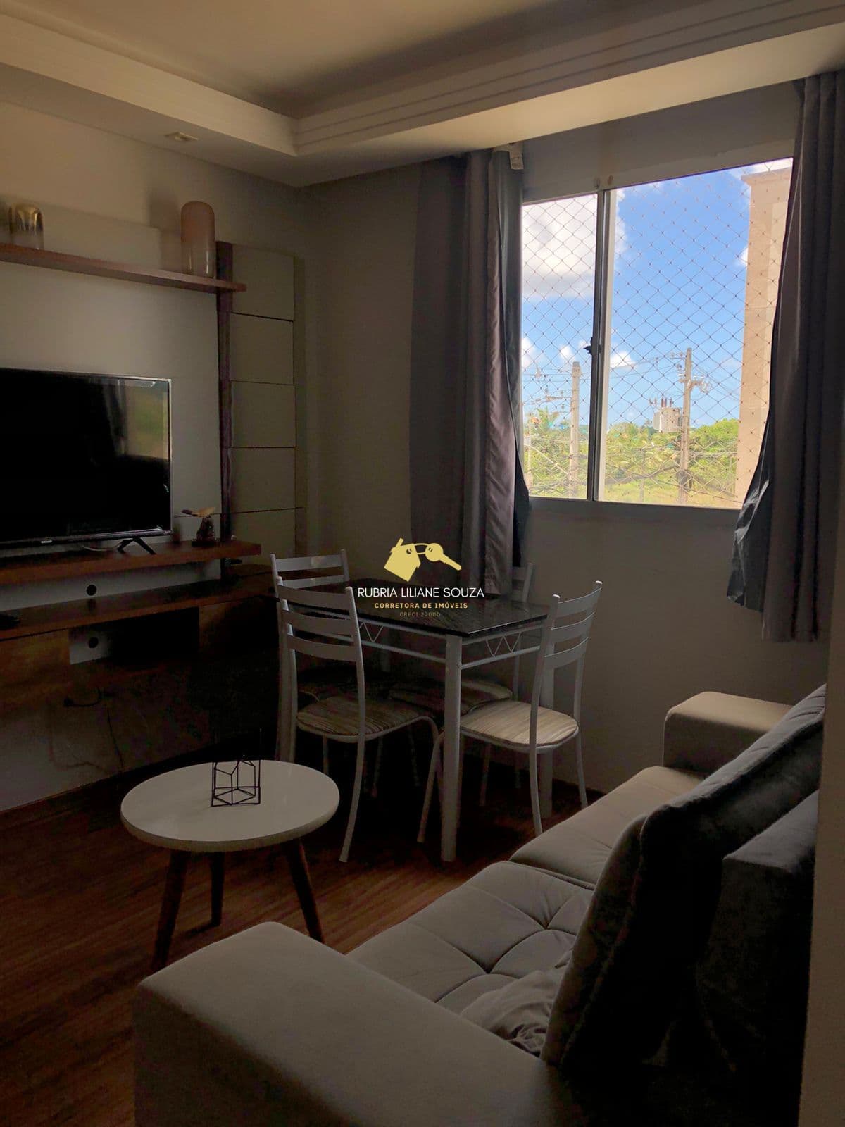 Apartamento mobiliado à venda